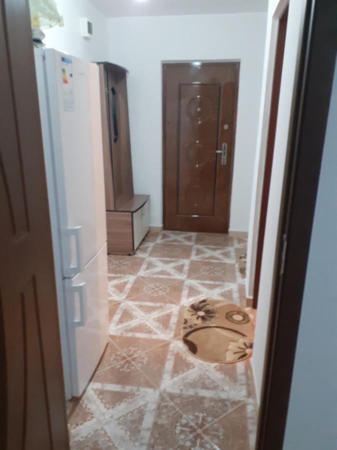 شقة Garsoniera George Tîrgu Ocna المظهر الخارجي الصورة